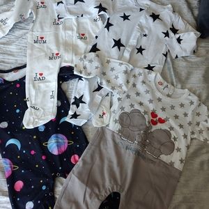 4 Baby Rompers Gender Neutral